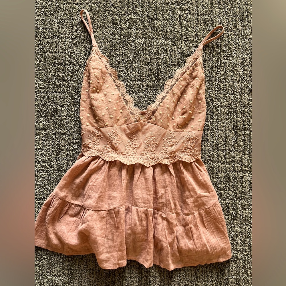 Listicle spaghetti strap summer top